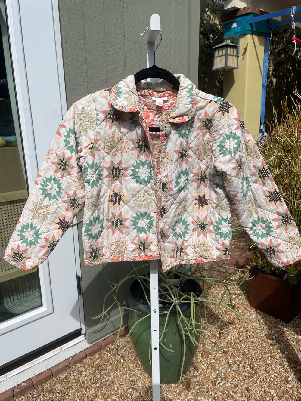 Kids Gymboree Quilted Star-Print Puffer Jacket in Cream, Green & Coral